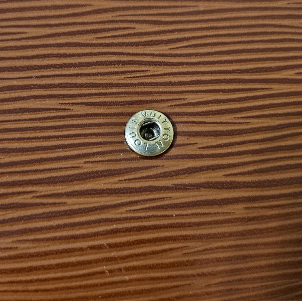 ❌SOLD❌ 🤎LV Epi Elise🤎 - Picture 7 of 11